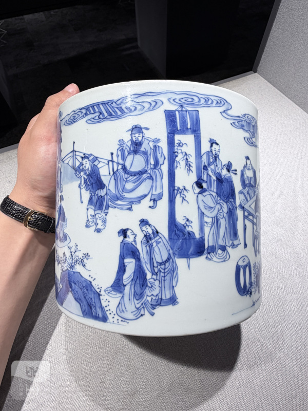 清康熙 青花十八学士图笔筒 - 图8